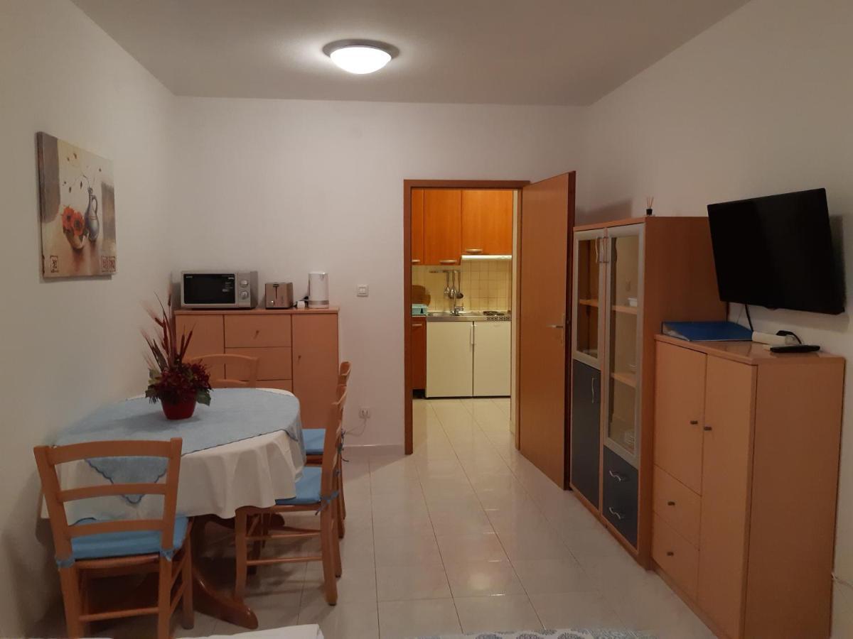 سترونجان Apartments And Rooms Zudic المظهر الخارجي الصورة